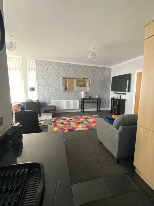 3 Bedroom Penthouse Apartment In לארן מראה חיצוני תמונה